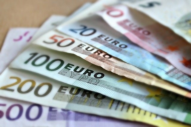 スロベニアの通貨はユーロ